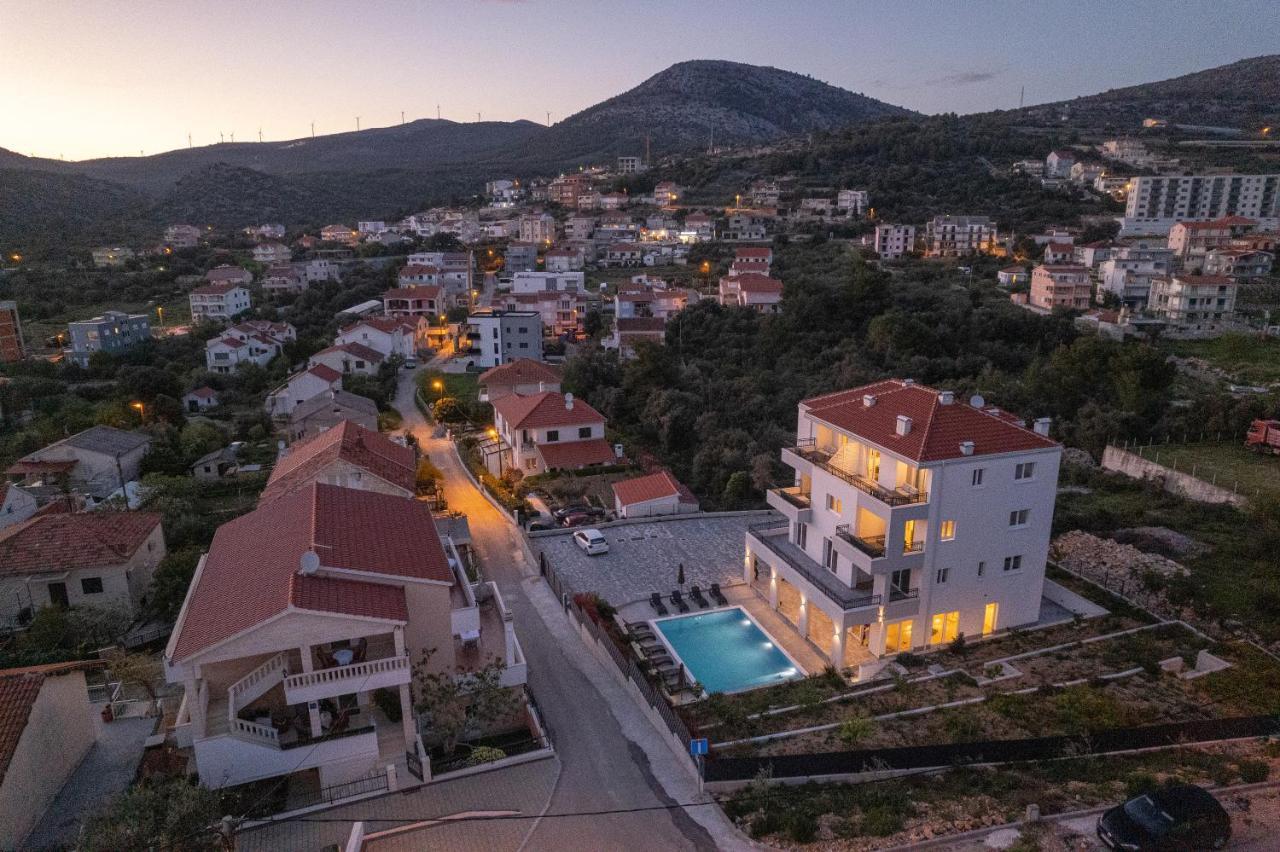 Villa Barbara & Zoran With Heated Swimming Pool Seget Vranjica Dış mekan fotoğraf